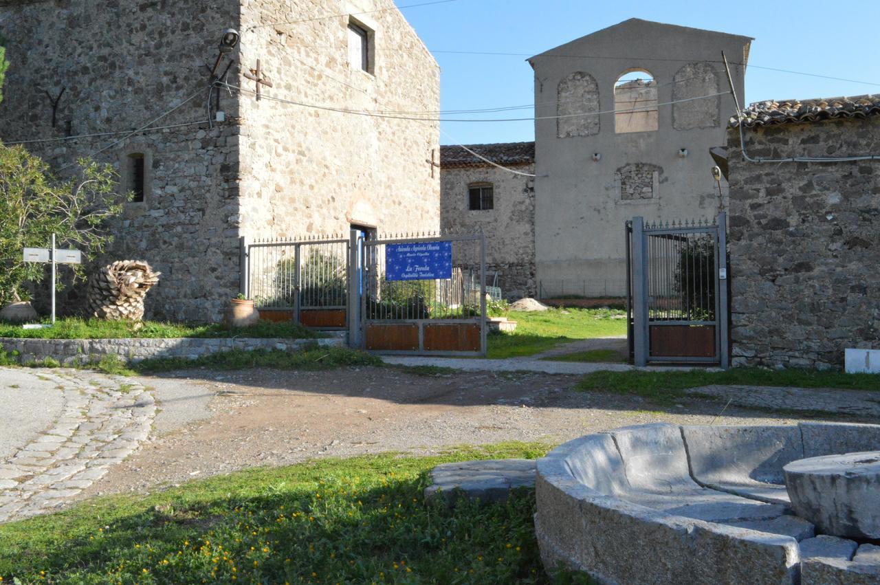 La Ferula Bed and Breakfast Scillato  Exteriör bild
