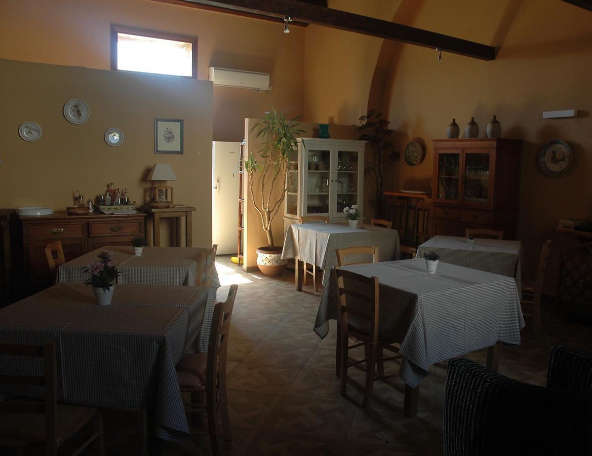 La Ferula Bed and Breakfast Scillato  Exteriör bild